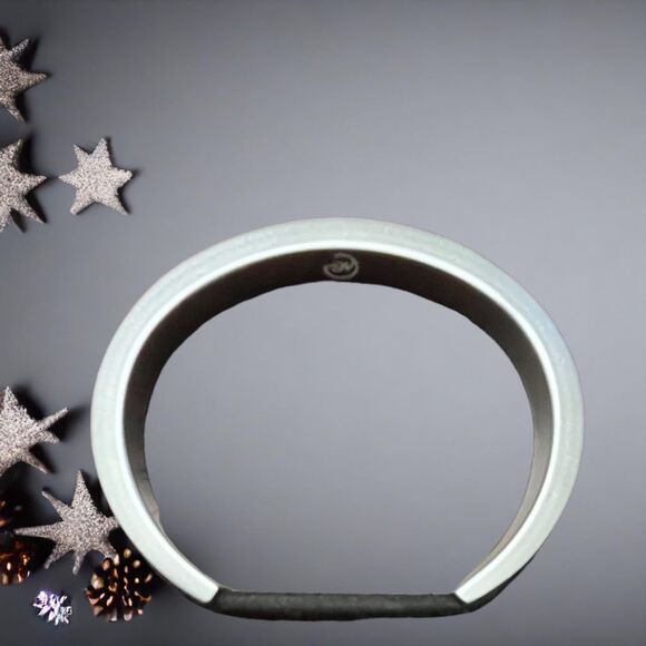 Maria Shireen Athleisure Matte Gray Hair Tie Bracelet New in Box - Picture 5 of 5